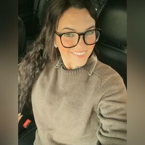 Meet your Posher, Kaitlynn